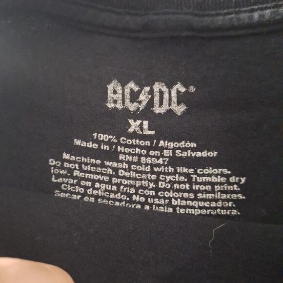 AC/DC T-Shirt Men's XL Black Graphic Back In Black Short Sleeve Tee Rock Band - Picture 3 of 7